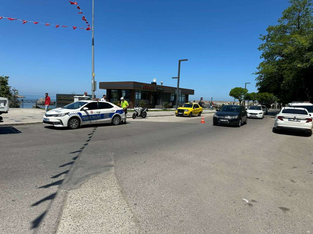 Ehliyetsiz sürücüye binlerce lira ceza kesildi
