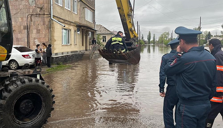 Ermenistan’da sel felaketi: 4 ölü