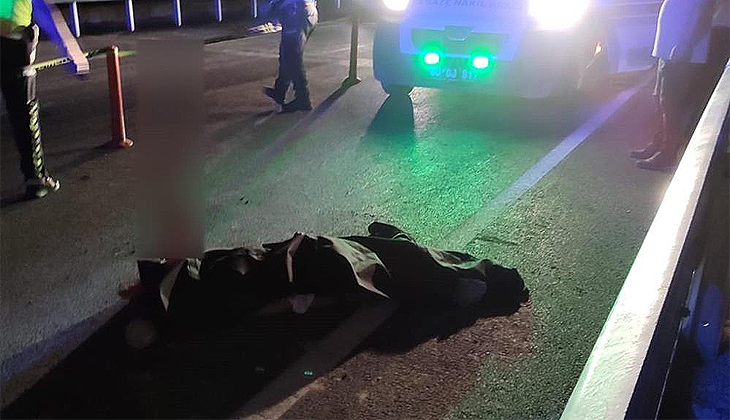 Yol kenarında çalışan işçi otomobilin çarpması sonucu hayatını kaybetti