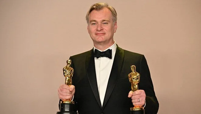 Oscar ödüllü yönetmen Christopher Nolan’ın yeni projesi hakkında ipucu geldi