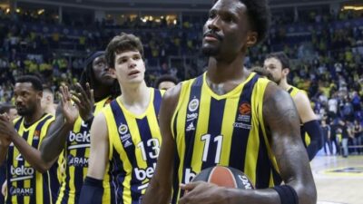 Nigel Hayes-Davis, EuroLeague’de sezonun en iyi 5’ine seçildi