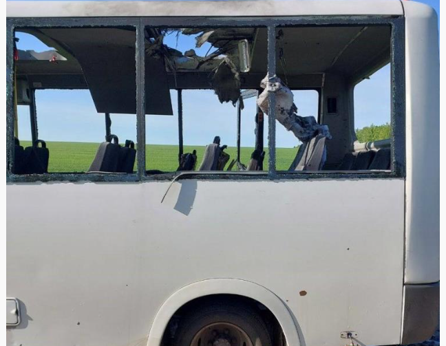 Ukrayna’dan, Rusya’da işçileri taşıyan araçlara dronlu saldırı Ukrayna’dan, Rusya’da işçileri taşıyan araçlara dronlu saldırı