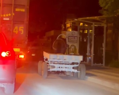 Başıboş at arabası Bursa turu attı, görenler şaştı kaldı