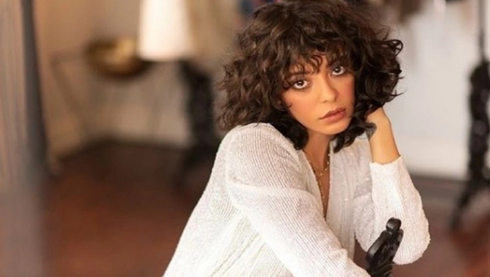 Selin Şekerci’den üzen haber! Ünlü oyuncu sevenlerini korkuttu