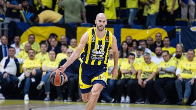 Fenerbahçe Beko, seride öne geçti