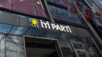 İYİ Parti Bursa’da nöbet değişimi
