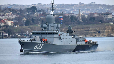 Ukrayna, Kırım’da konuşlu Rus savaş gemisini vurdu
