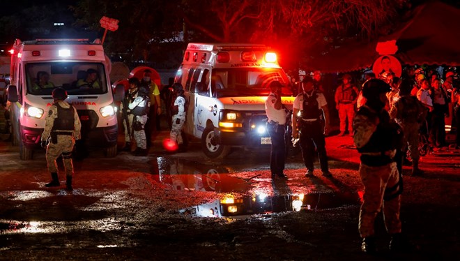 Meksika’da seçim mitinginde sahne çöktü: 5 ölü, 50 yaralı