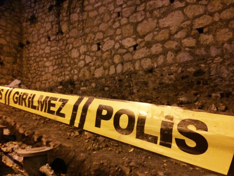 Vahşi cinayet: Eski eşini boğazından bıçakladı