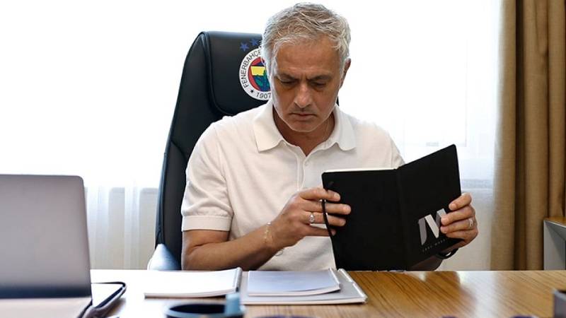 Jose Mourinho’dan Ferdi Kadıoğlu kararı