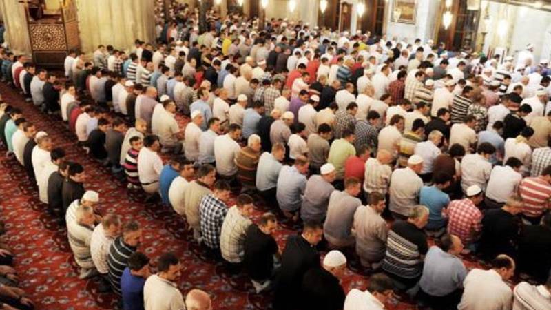 Bayram namazı saatleri belli oldu!