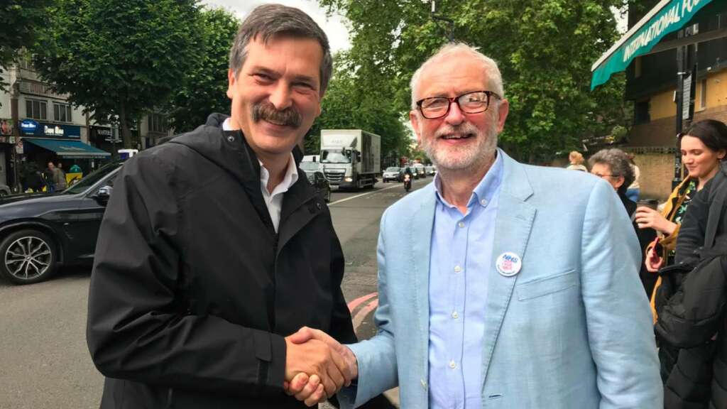 Jeremy Corbyn ile bir araya gelen Erkan Baş: Aynı düşmana karşı mücadele ediyoruz