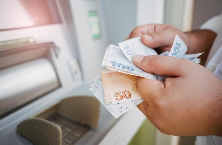 ATM’lerde ‘para kalmadı’ sorunu! Bayramda herkesi isyan ettirdiler!