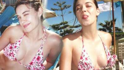 Afra Saraçoğlu’ndan bikinili pozlar