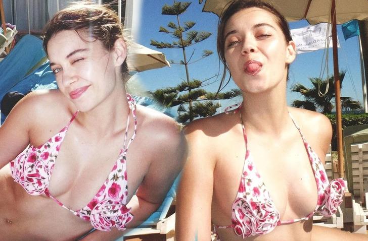 Afra Saraçoğlu’ndan bikinili pozlar