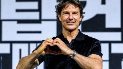 Tom Cruise’un kızı Suri babasının soyadını kullanmıyor