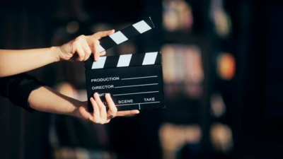 ‘Gözlerini Kırp’ filminin posteri yayınladı
