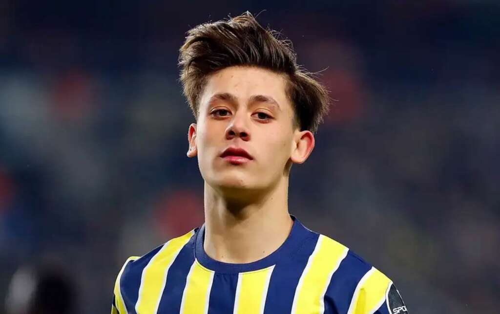 Arda Güler önce hastalığı yenen Ares’i mutlu etti, ardından tüm Türkiye’yi