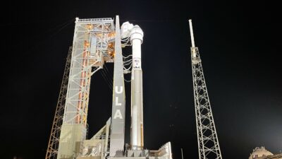 Boeing’in Starliner mekiği ilk kez mürettebatlı şekilde fırlatıldı