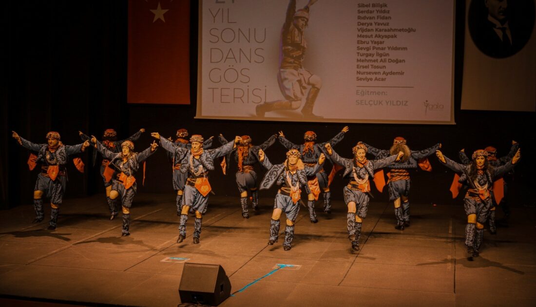 Bursa Gala Kültür Sanat Merkezi’nin dans gösteresi sanatseverlerle buluştu