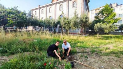 Bursa’da öğretmen ve öğrencilerinden örnek davranış