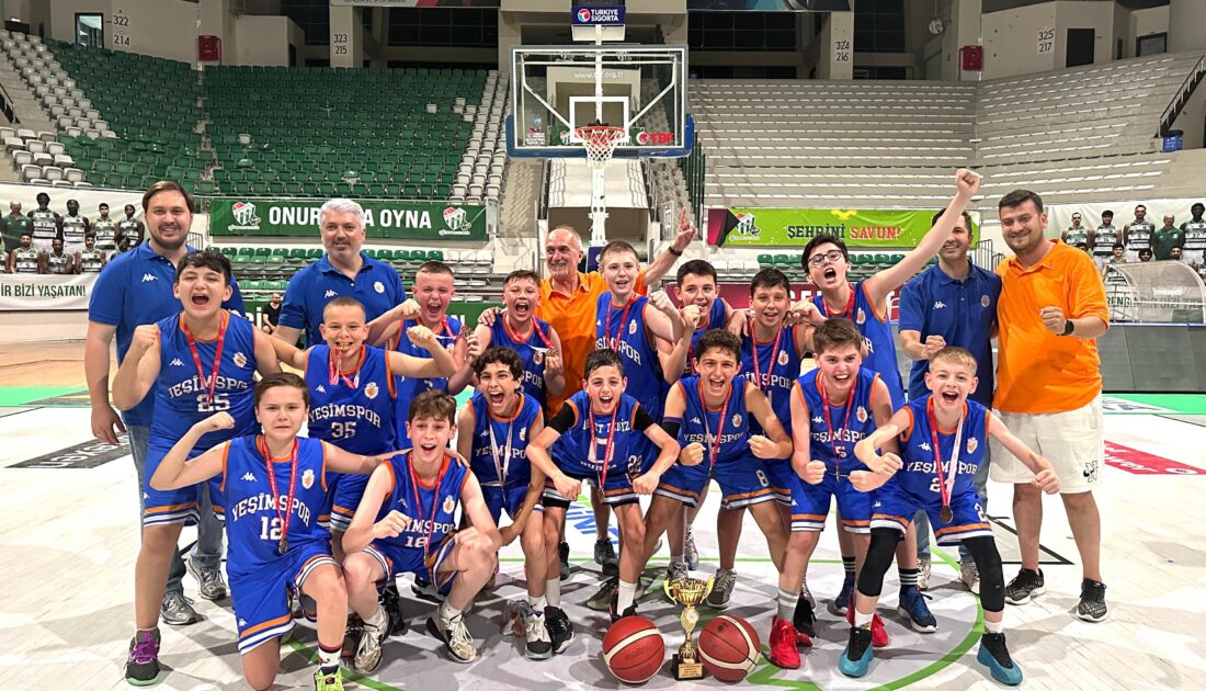 Yeşim Spor U12 Takımı Bursa şampiyonu oldu