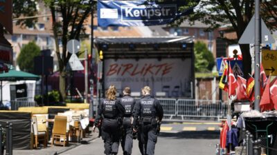 Köln’de Türk caddesindeki ırkçı saldırının 20. yılında “Birlikte” temalı tören
