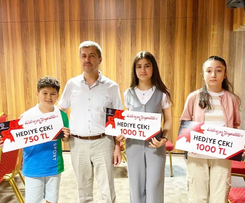 Dili zenginleştirdiler, ödülleri topladılar