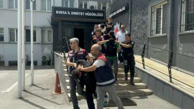 Bursa’da ‘Başkomiser Volkan’ çetesini gerçek komiserler enseledi
