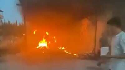 Yalova’da yalıtım malzemesi deposunda korkutan yangın