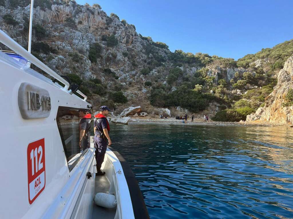 Marmaris 18 düzensiz göçmen yakalandı Marmaris 18 düzensiz göçmen yakalandı