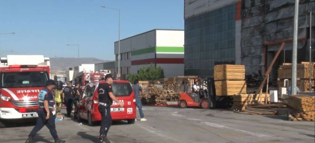 Palet fabrikasında korkutan yangın Palet fabrikasında korkutan yangın