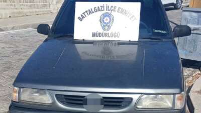Komşusu önce para istedi, sonra aracını gasp etti