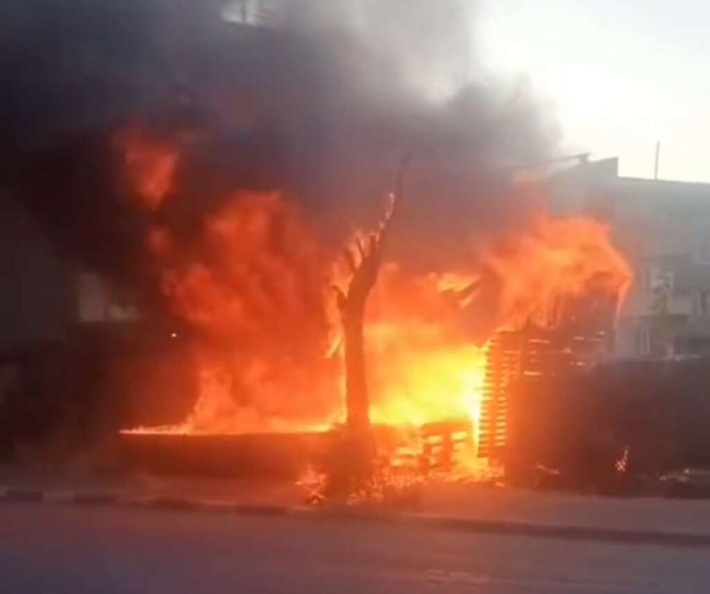 Bursa’da baraka alevlere teslim oldu