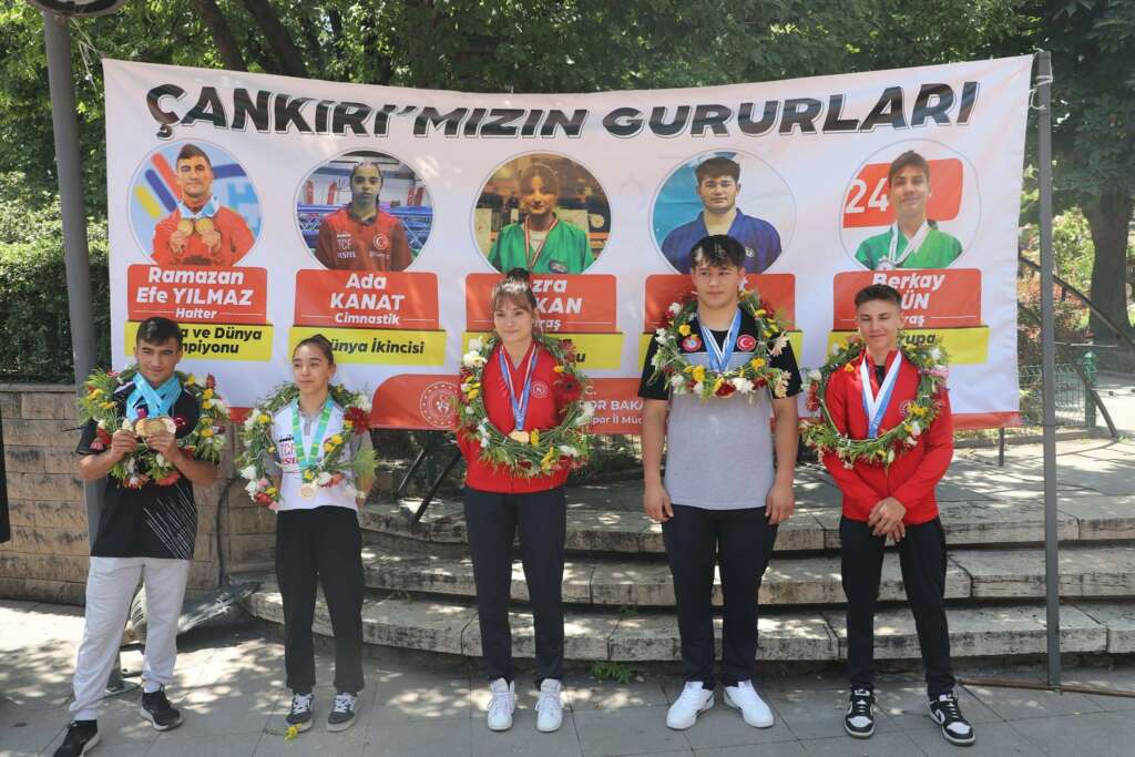 Avrupa ve dünyada derece yapan sporcular ödüllendirildi