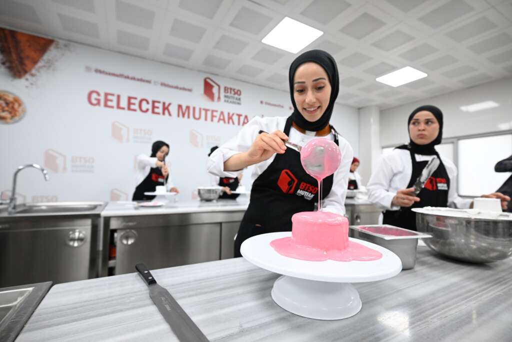 Gelecek ‘BTSO Mutfak Akademi’de pişiyor