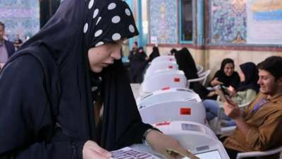 İran sandık başında: Yeni cumhurbaşkanı seçiliyor