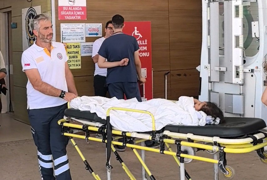 Bursa’da küçük çocuk balkondan düştü