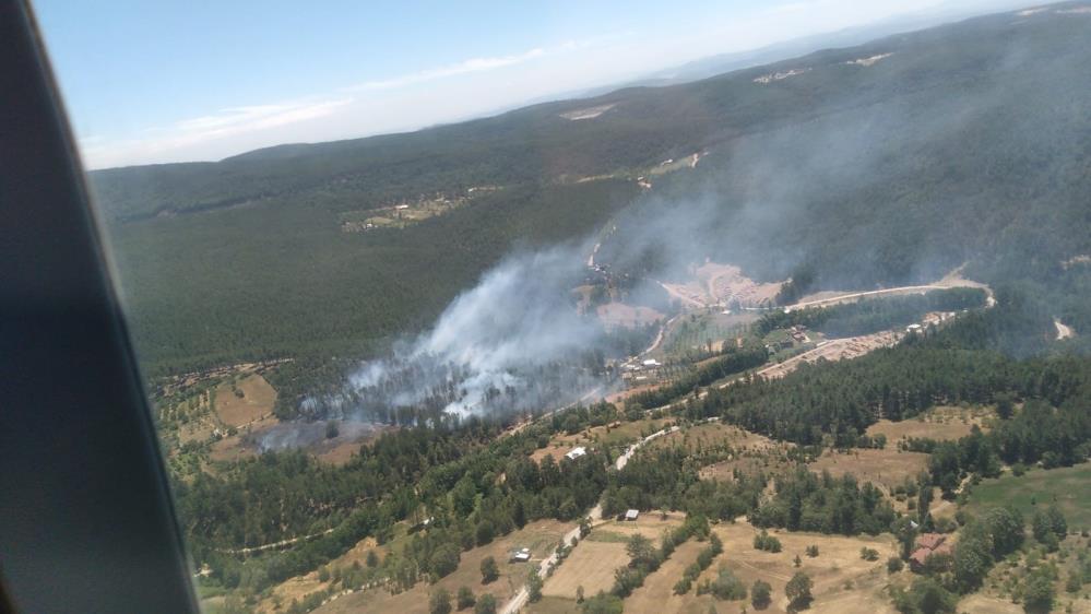 Bursa’nın dağ ilçesinde yangın: Helikopterler de görevde!