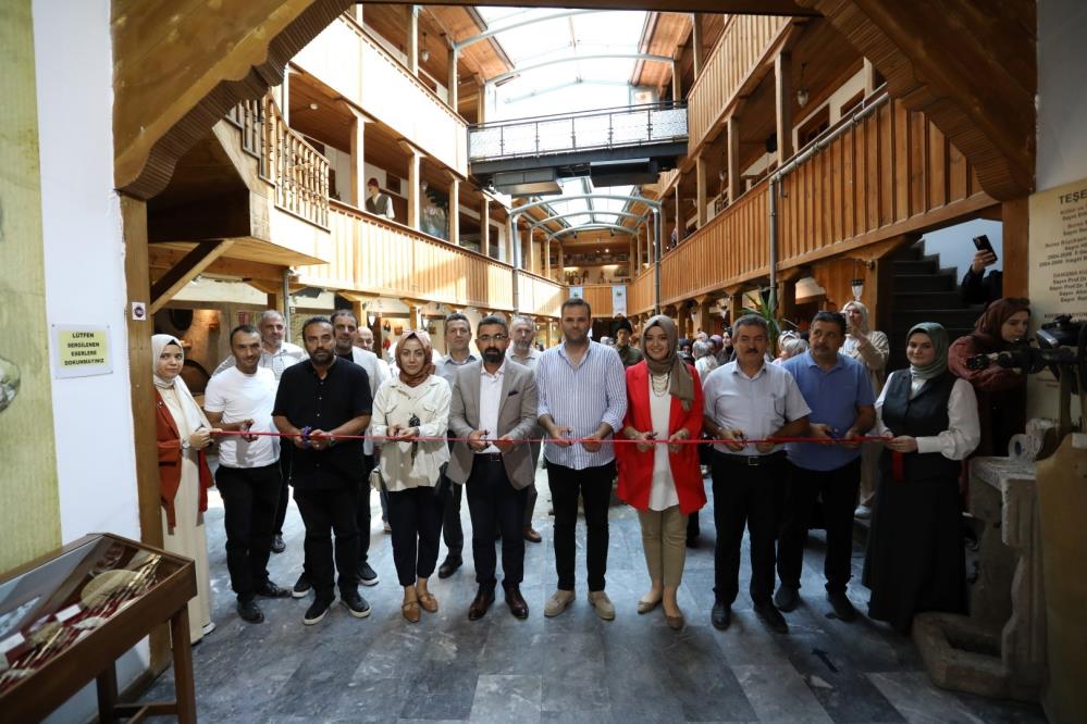 ‘Mühre’ Tezhip Sergisi Kent Müzesinde görücüye çıktı