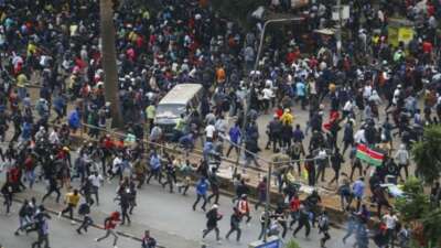 Kenya’da vergi protestosu: Parlamento binası ateşe verildi, çok sayıda ölü var