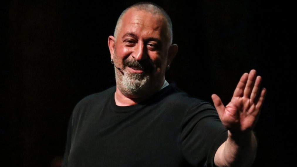 Cem Yılmaz’dan eski sevgililerine bomba gönderme: 35 yaşında, ölmek üzere