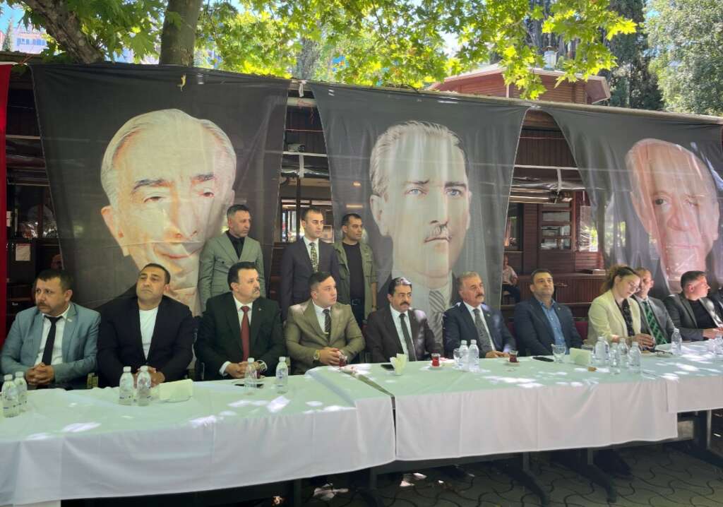 MHP Bursa İl Teşkilatı bayramlaştı