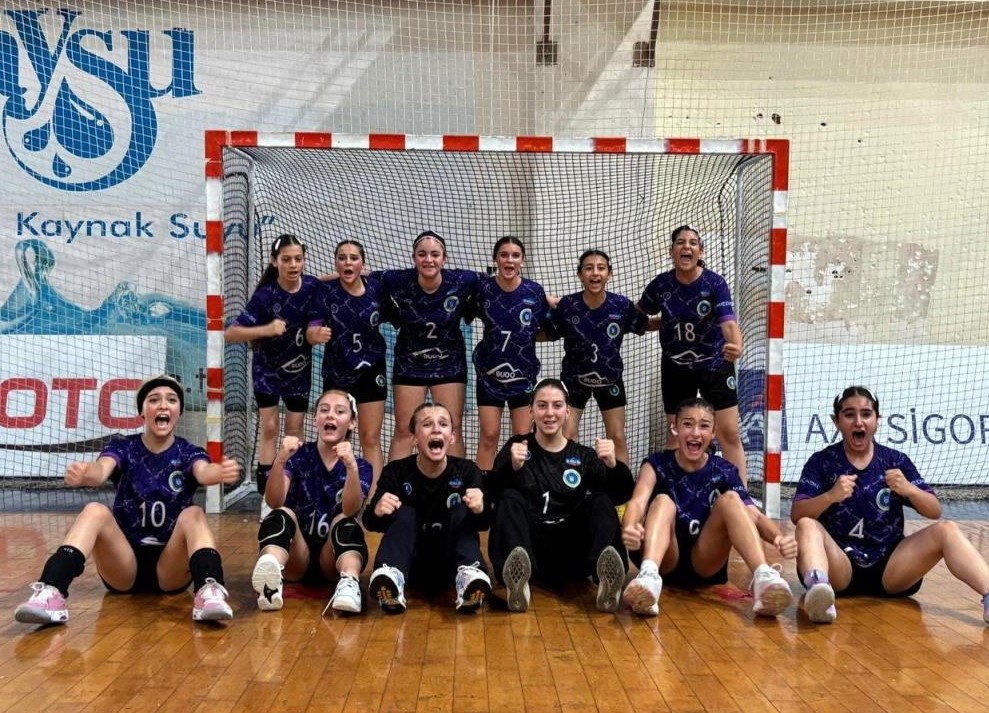 Minikler hentbol şampiyonu poyrazın kızları