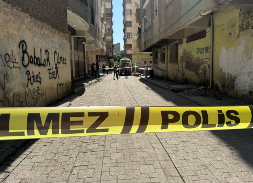 Yine kadın yine cinayet