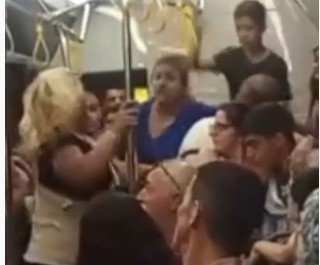 Bursa’da kadınlar otobüste saç saça baş başa kavga etti
