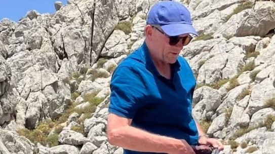 Ünlü televizyon sunucusu, Yunanistan’ın Simi adasında ölü bulundu