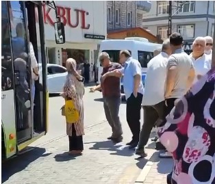 Bursa’da otobüste yolcu almama kavgası