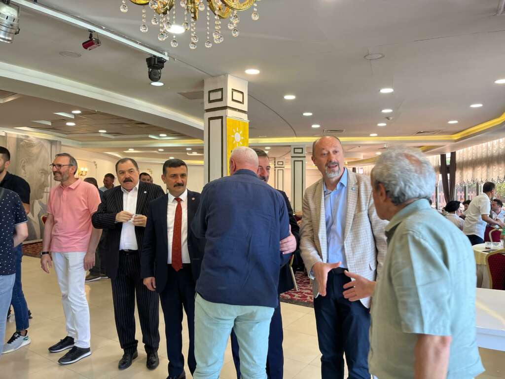 İYİ Parti Bursa İl Teşkilatı bayramlaştı: ‘Bir tercih yaptık, millet dedik!’