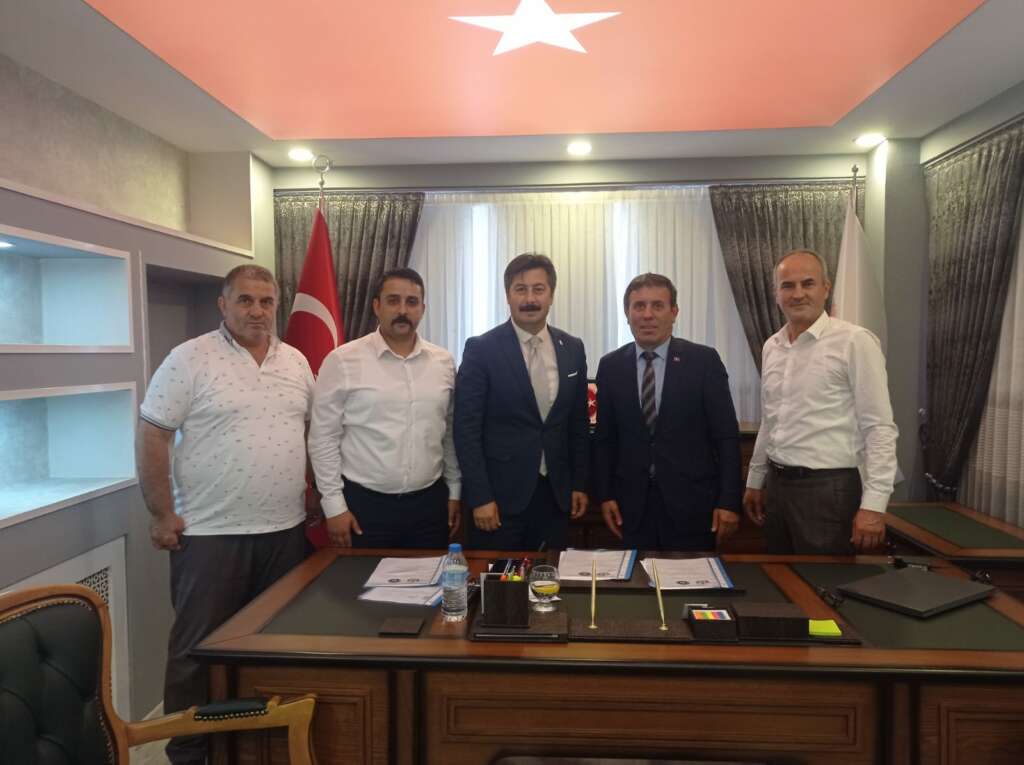 Yenişehir’de Başkan Özel’den belediye personeline müjde Yenişehir’de Başkan Özel’den belediye personeline müjde